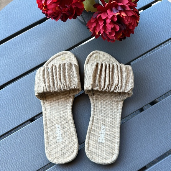 Women’s Slip on - Picture 5 of 9